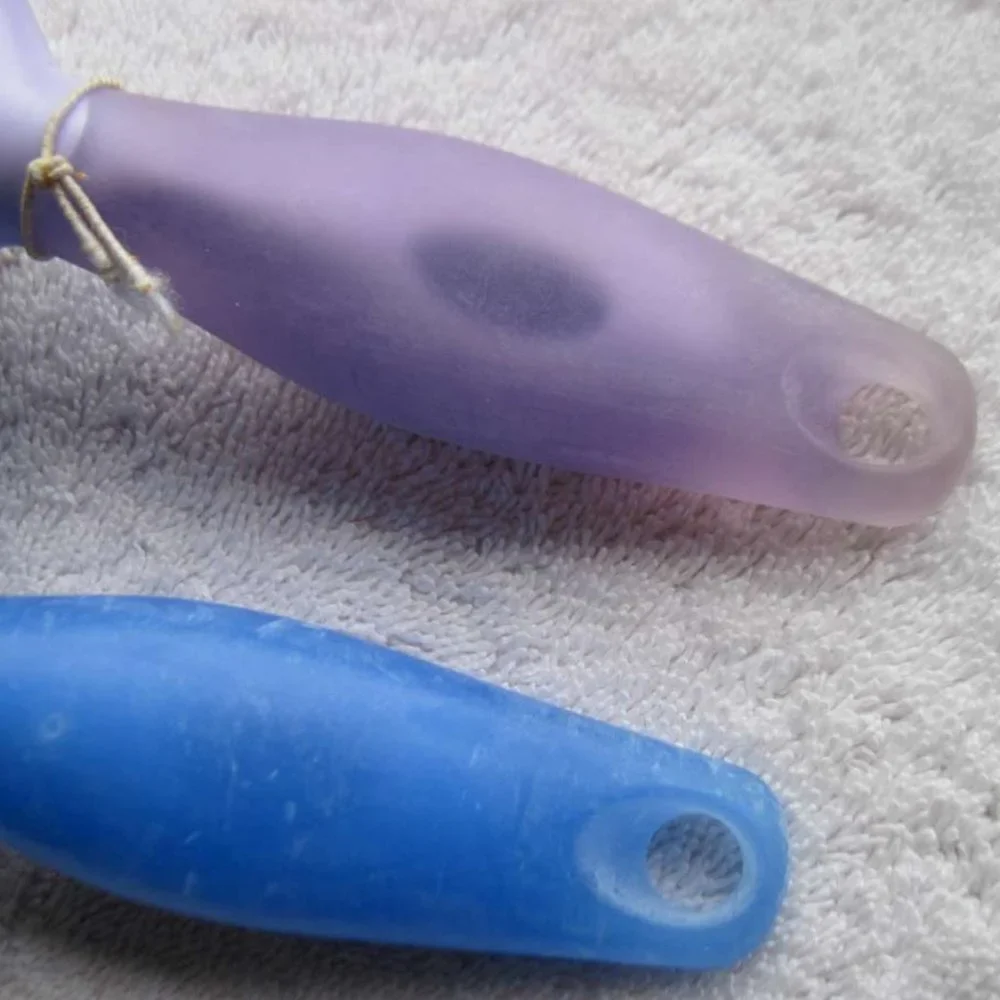 Goody Cushion Styling Hair Brush Extra Grip 2002 USA Lilac Blue Full Size Style